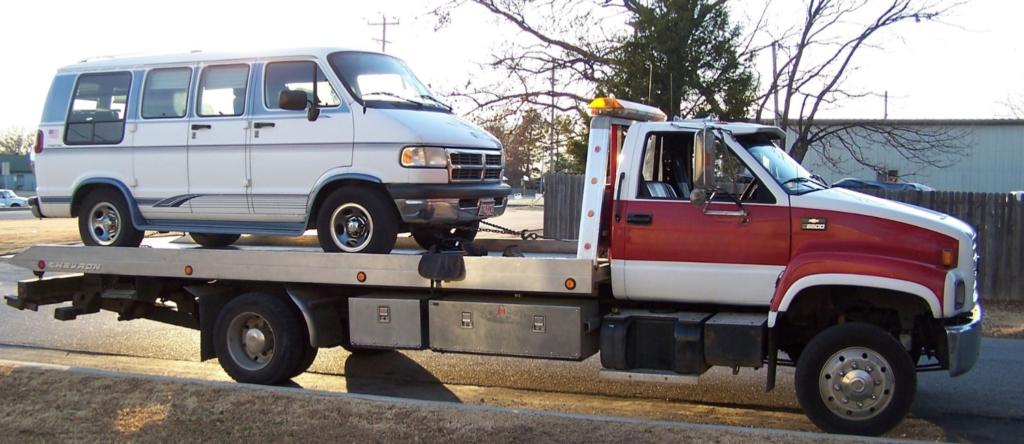 Hyundai pickup truck towing Mehsana
