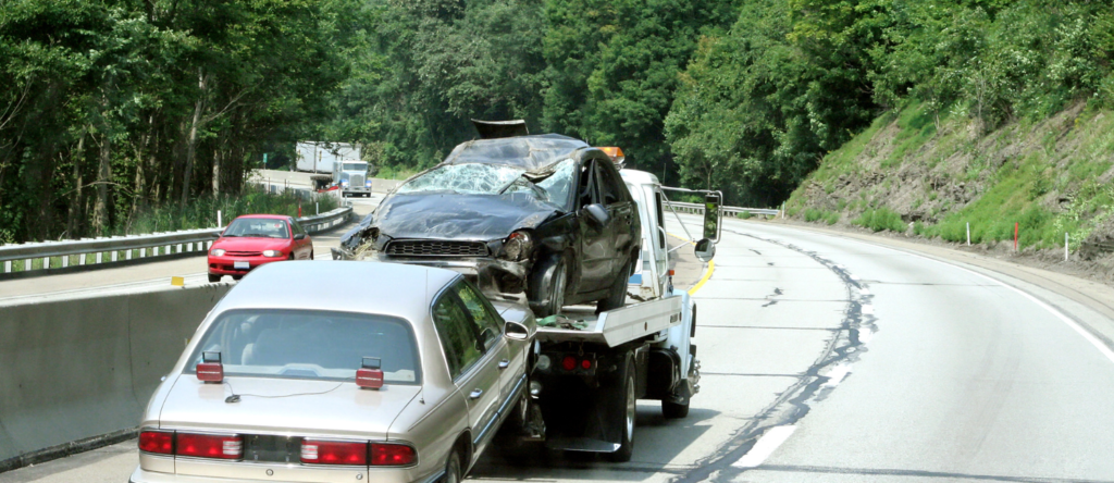 Tow truck for accident clearance Surat
