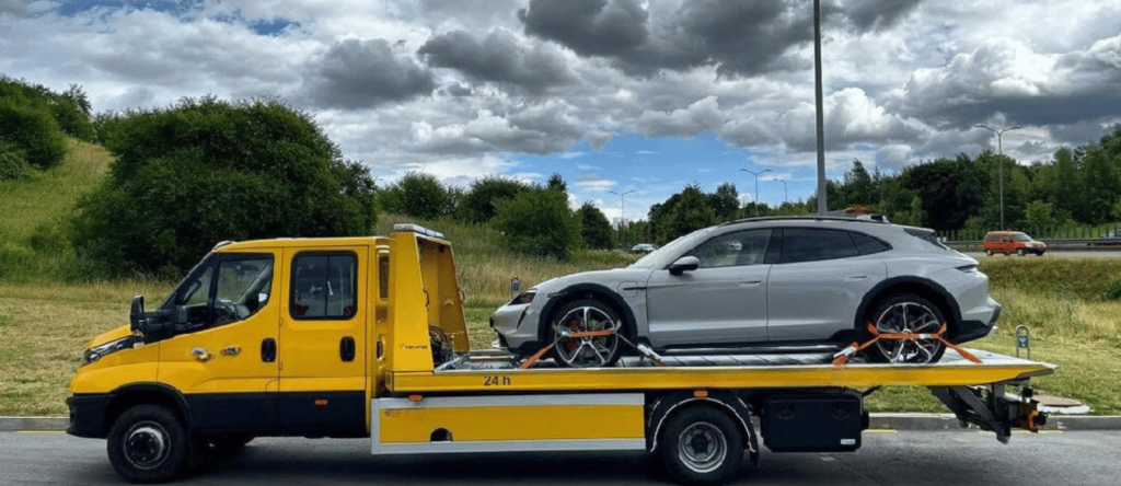 Porsche towing specialists Vapi